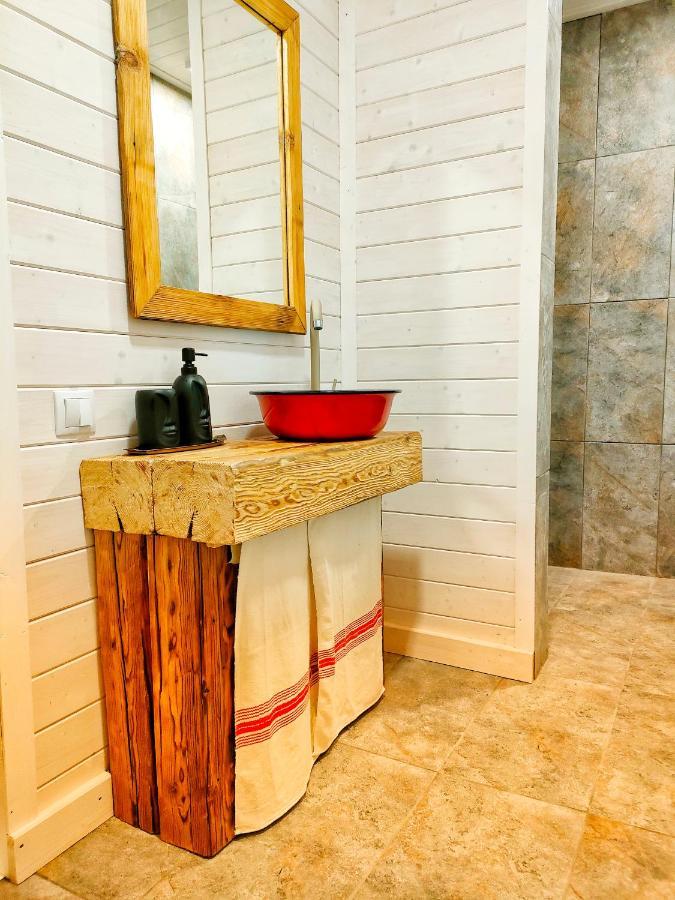 Organicle Lodge Sincraieni Ngoại thất bức ảnh
