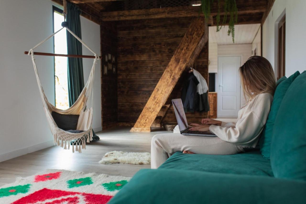 Organicle Lodge Sincraieni Ngoại thất bức ảnh